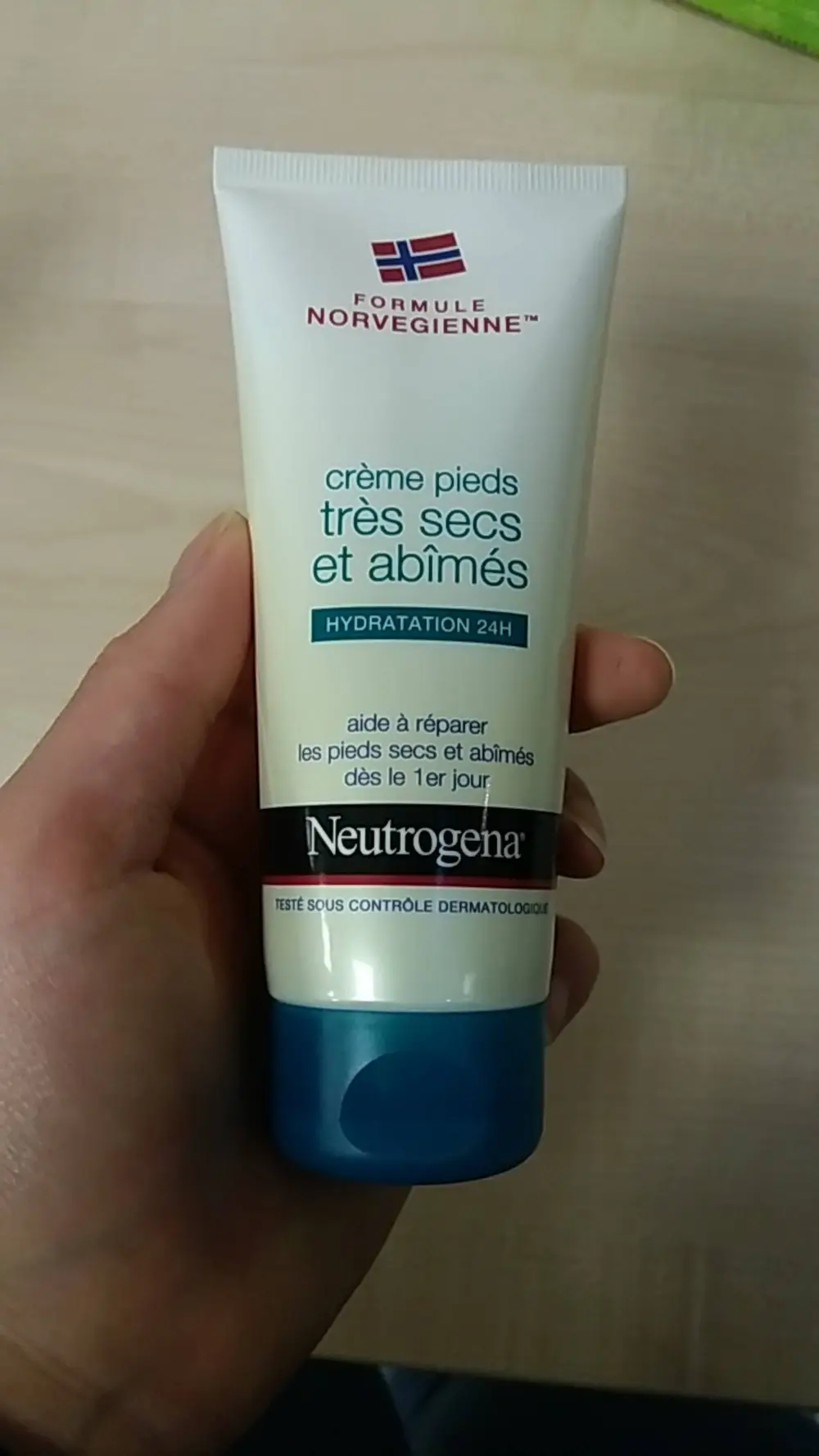 NEUTROGENA - Crème pieds très secs et abîmés