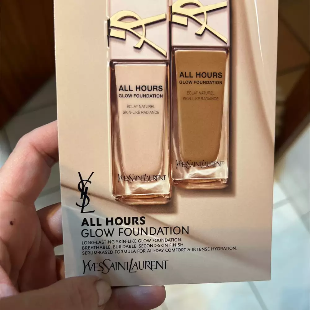 YVES SAINT LAURENT - All hours - Glow foundation