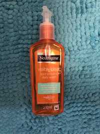 NEUTROGENA - Visibly clear - Spot proofing daily wash