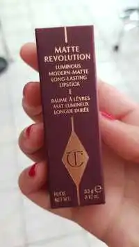 CHARLOTTE TILBURY - Matte Révolution - Baume à lèvres 