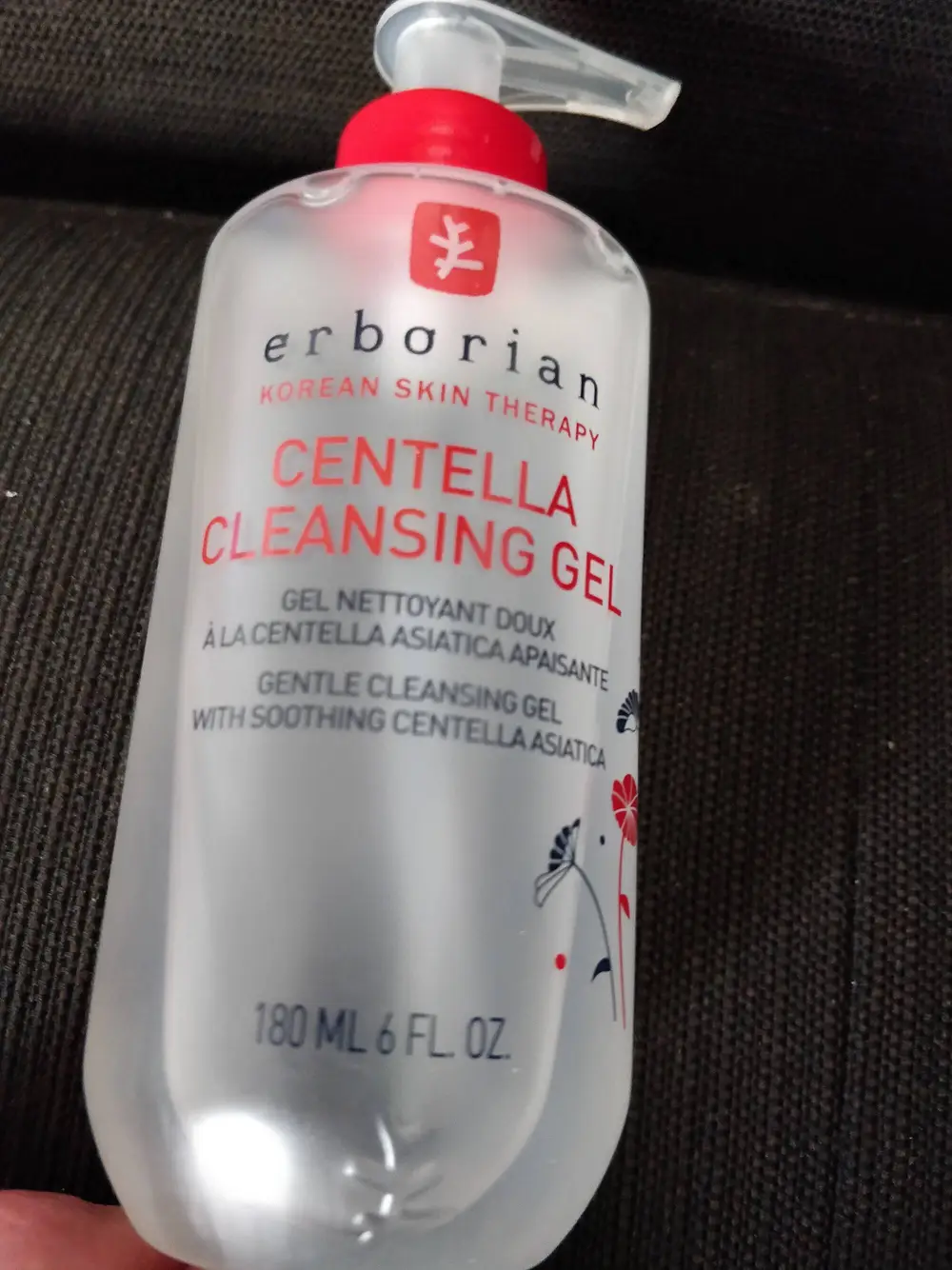 ERBORIAN - Gel nettoyant doux à la centella asiatica apaisante