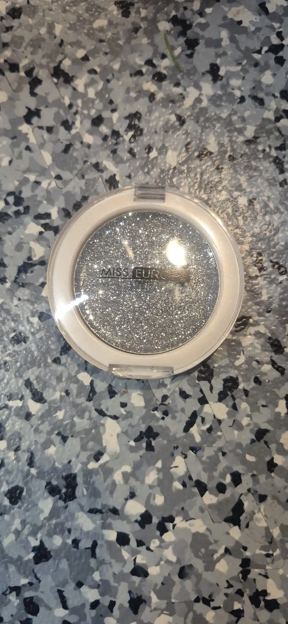 MISS EUROPE - Ombre à paupières mono n°08 glitter argent