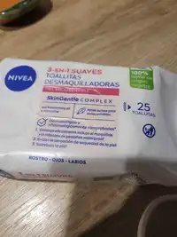 NIVEA - 3-en-1 Suaves toallitas desmaquilladoras