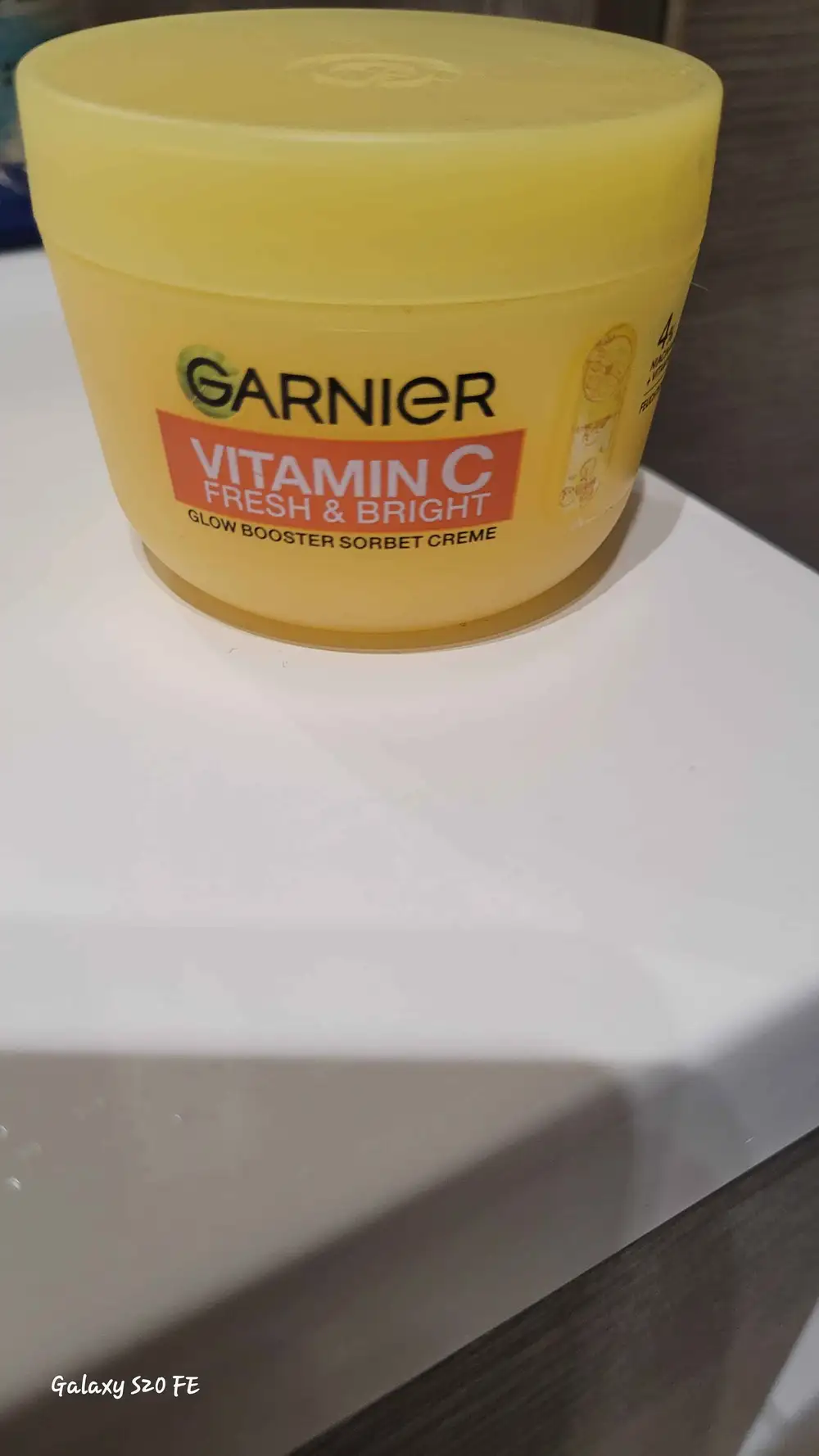 GARNIER - Vitamin C fresh & bright - Glow booster sorbet crème 
