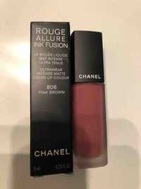 CHANEL - Rouge liquide mat intense 806 pink brown