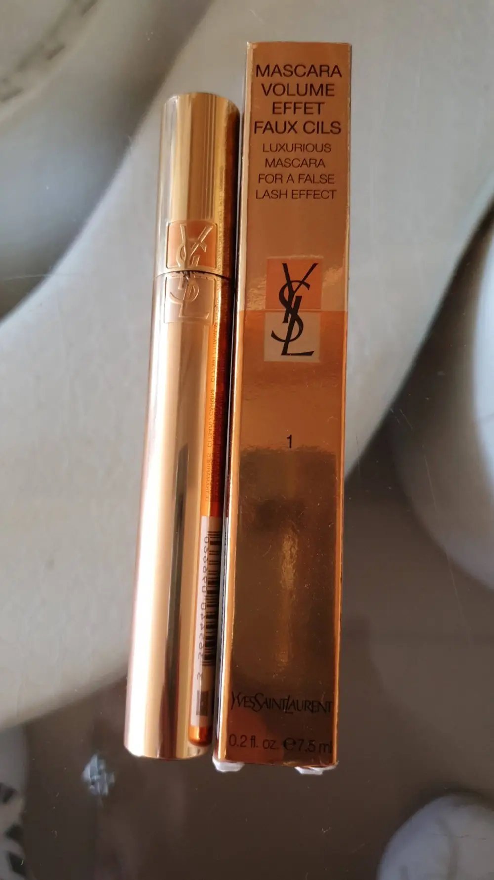 YVES SAINT LAURENT - Mascara volume effet faux cils