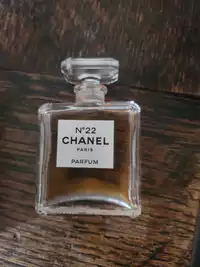 CHANEL - Parfum N°22