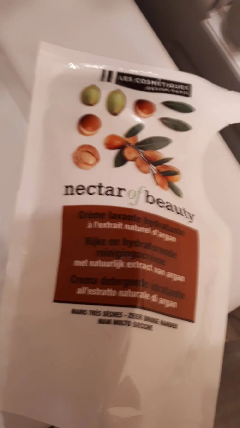 LES COSMÉTIQUES DESIGN PARIS - Nectar of beauty - Crème lavante hydratante à l'extrait naturel d'argan