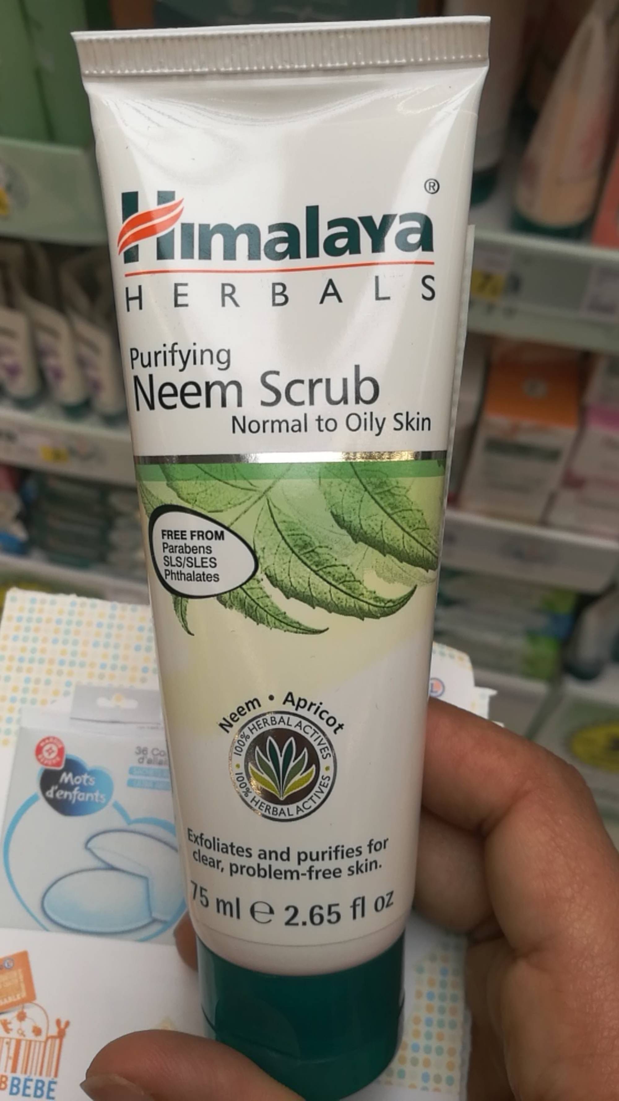 HIMALAYA - Purifying neem scrub