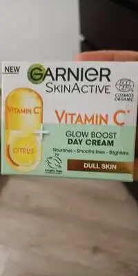 GARNIER - SkinActive Vitamin C - Glow boost day cream dull skin