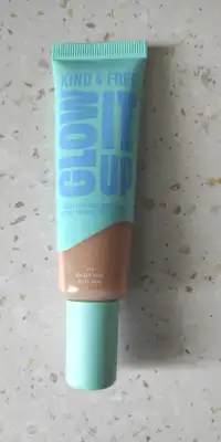 RIMMEL - Gow it up - Crème teintée hydratante 210 beige doré