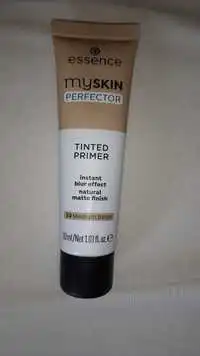 ESSENCE - Myskin perfector - Tinted primer 30 medium beige