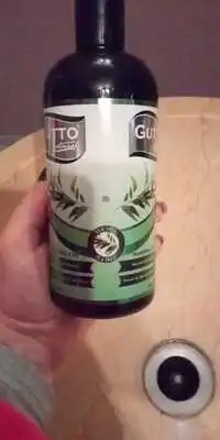 GUTTO NATURAL - Shampoing à l'huile d'arbre à thé